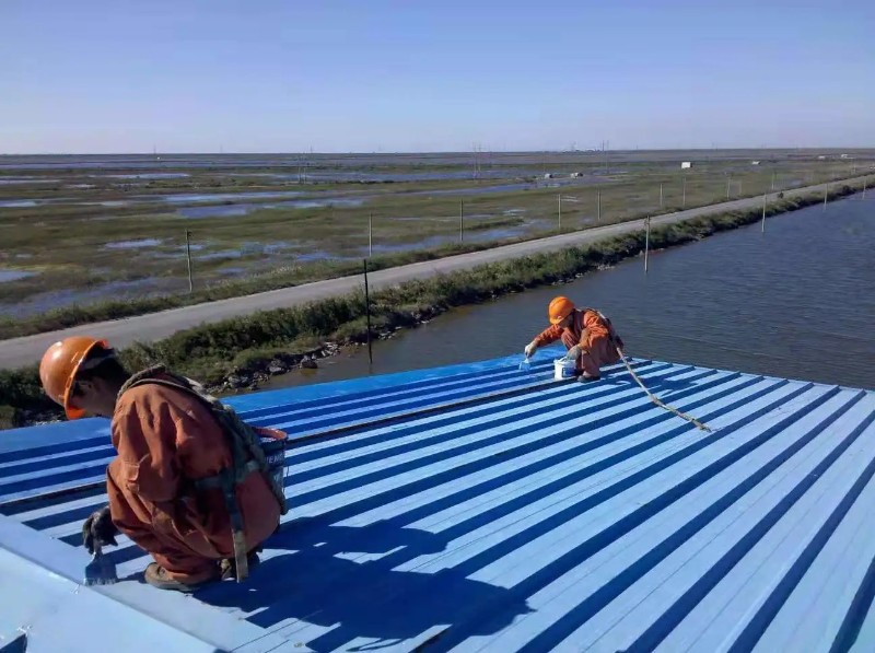 栾川钢结构屋面漏水原因